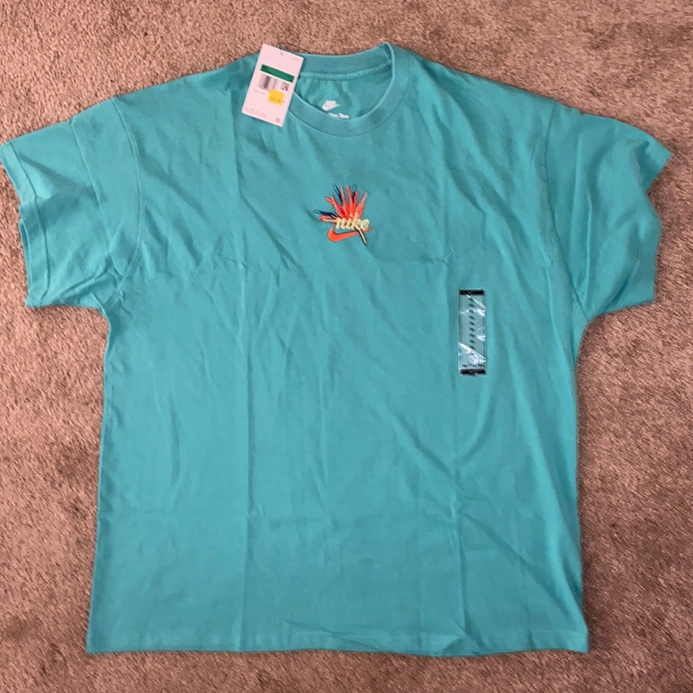 Nike men’s T shirt